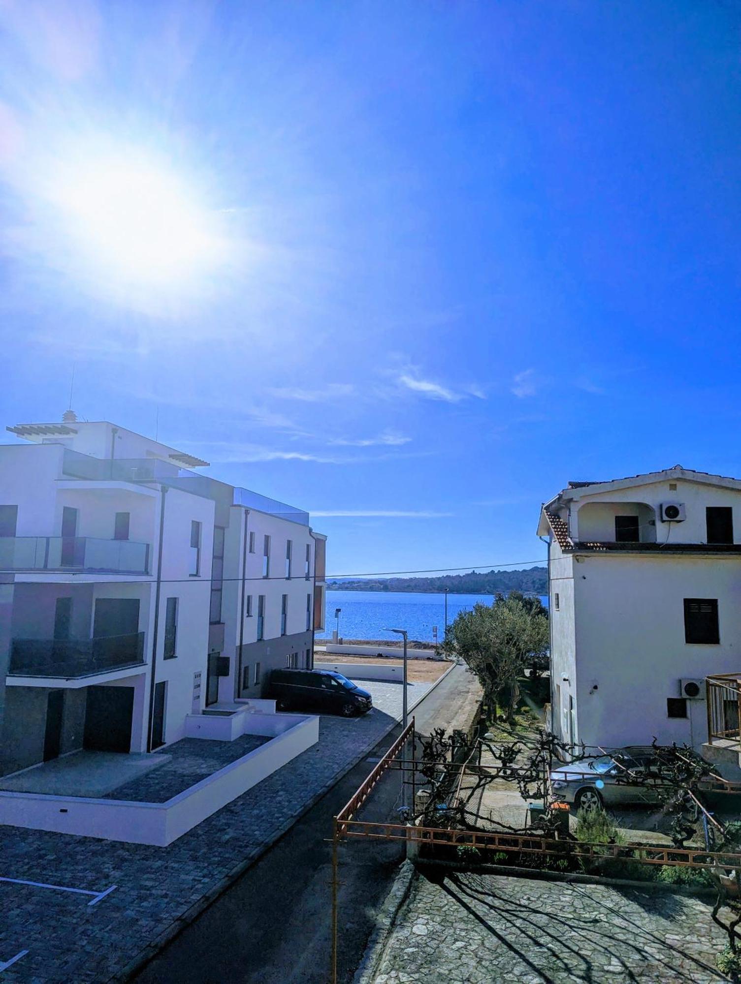Zeezicht Appartement 50M From Beach سريما المظهر الخارجي الصورة