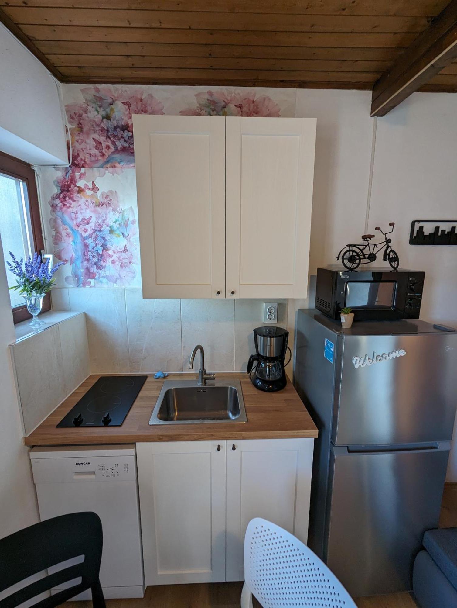 Zeezicht Appartement 50M From Beach سريما المظهر الخارجي الصورة