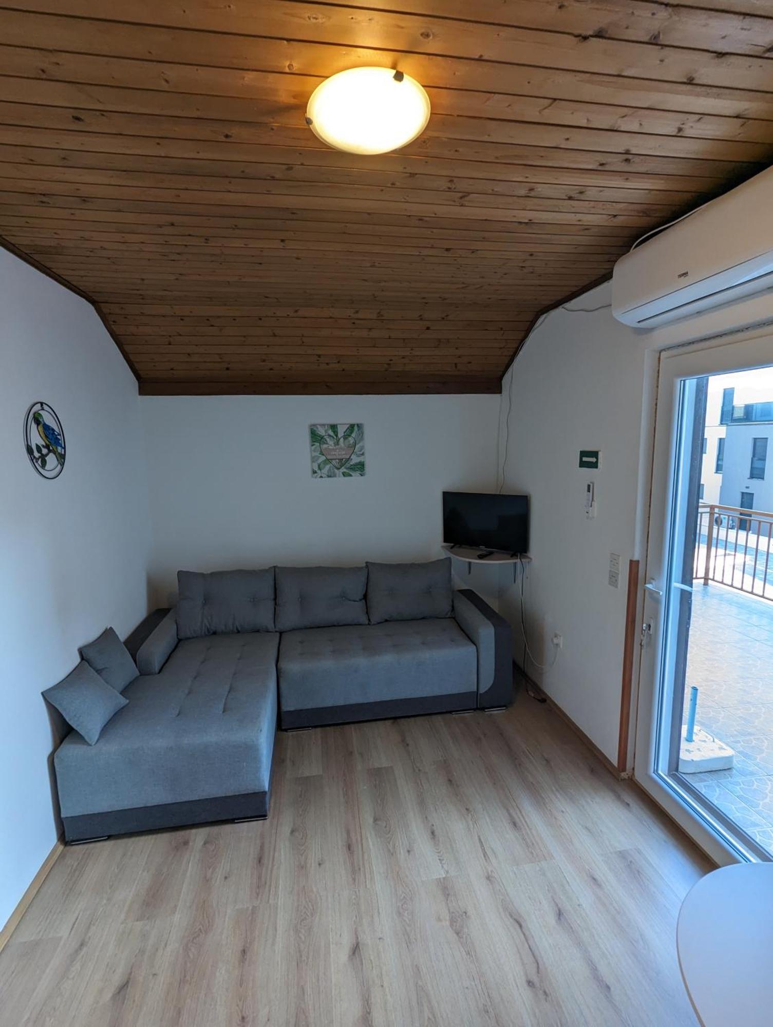 Zeezicht Appartement 50M From Beach سريما المظهر الخارجي الصورة